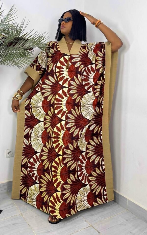 Robe wax éventail beige rouge – Style raffiné et confort à Abidjan