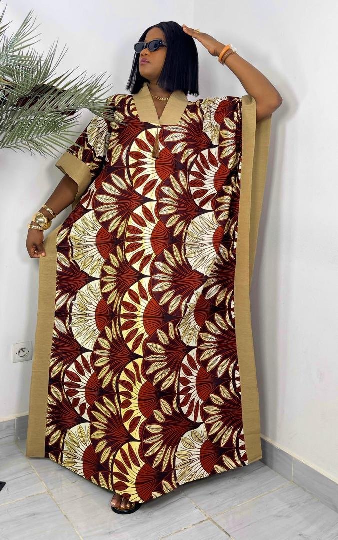 Robe wax éventail beige rouge – Style raffiné et confort à Abidjan